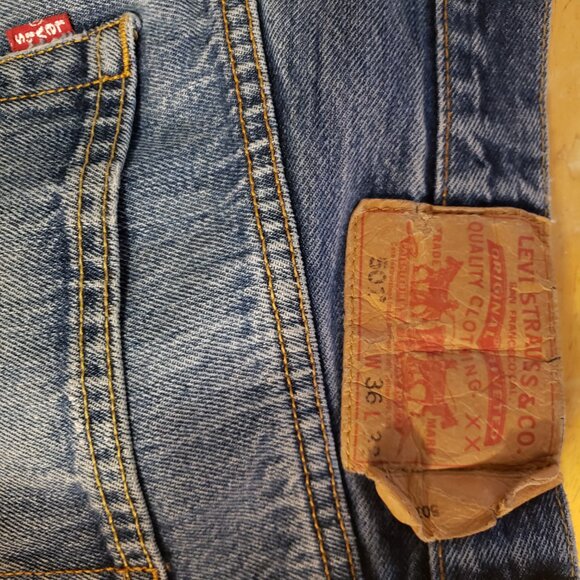 LEVIS 501 - Picture 6 of 11